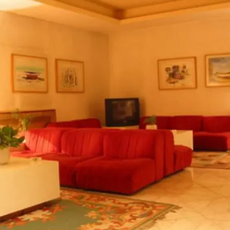 Edera Otel 3*