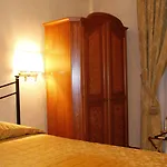 Edera Rome
