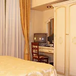 Edera Rome
