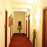 Edera Hotel 3*